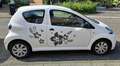 Toyota Aygo Weiß - thumbnail 2