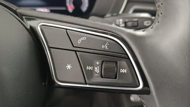 Audi A4 view 15