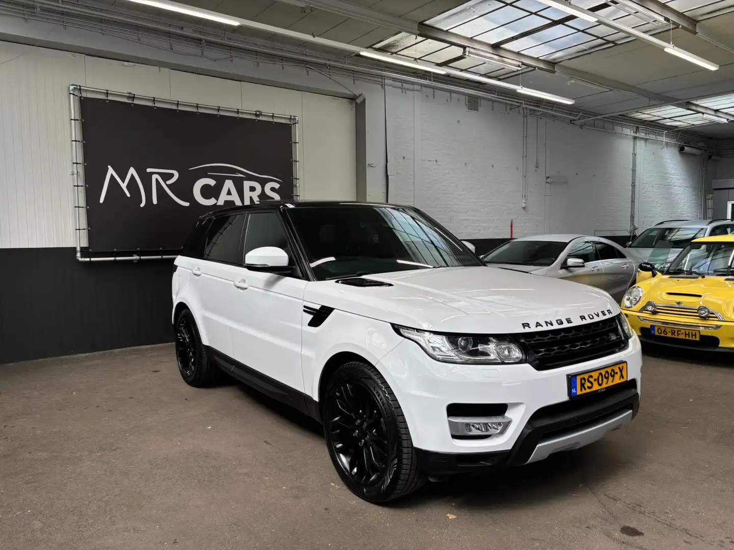 Land Rover Range Rover Sport 3.0 TDV6 HSE Dynamic Wit - 1