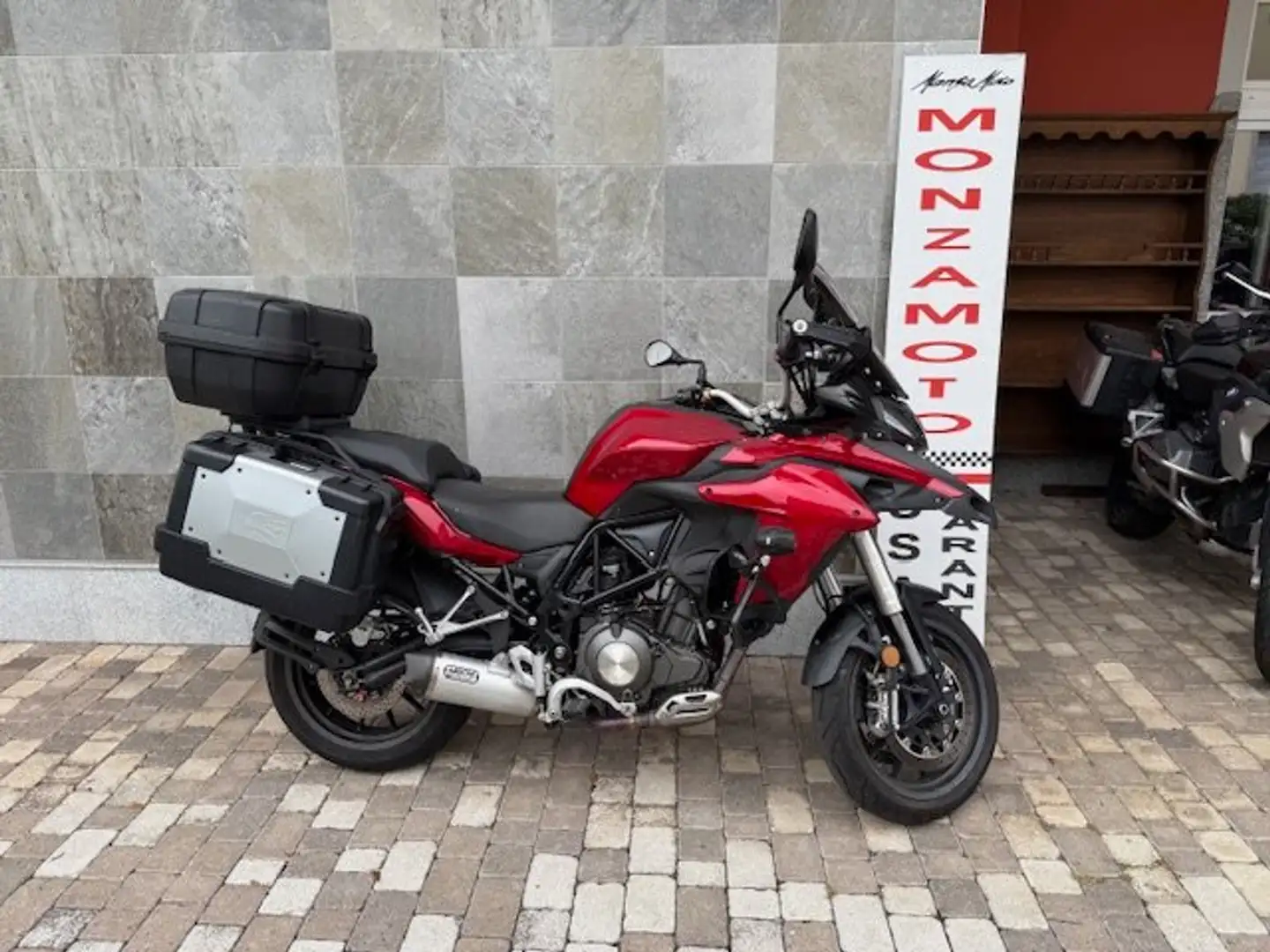 Benelli TRK 502 Rouge - 2