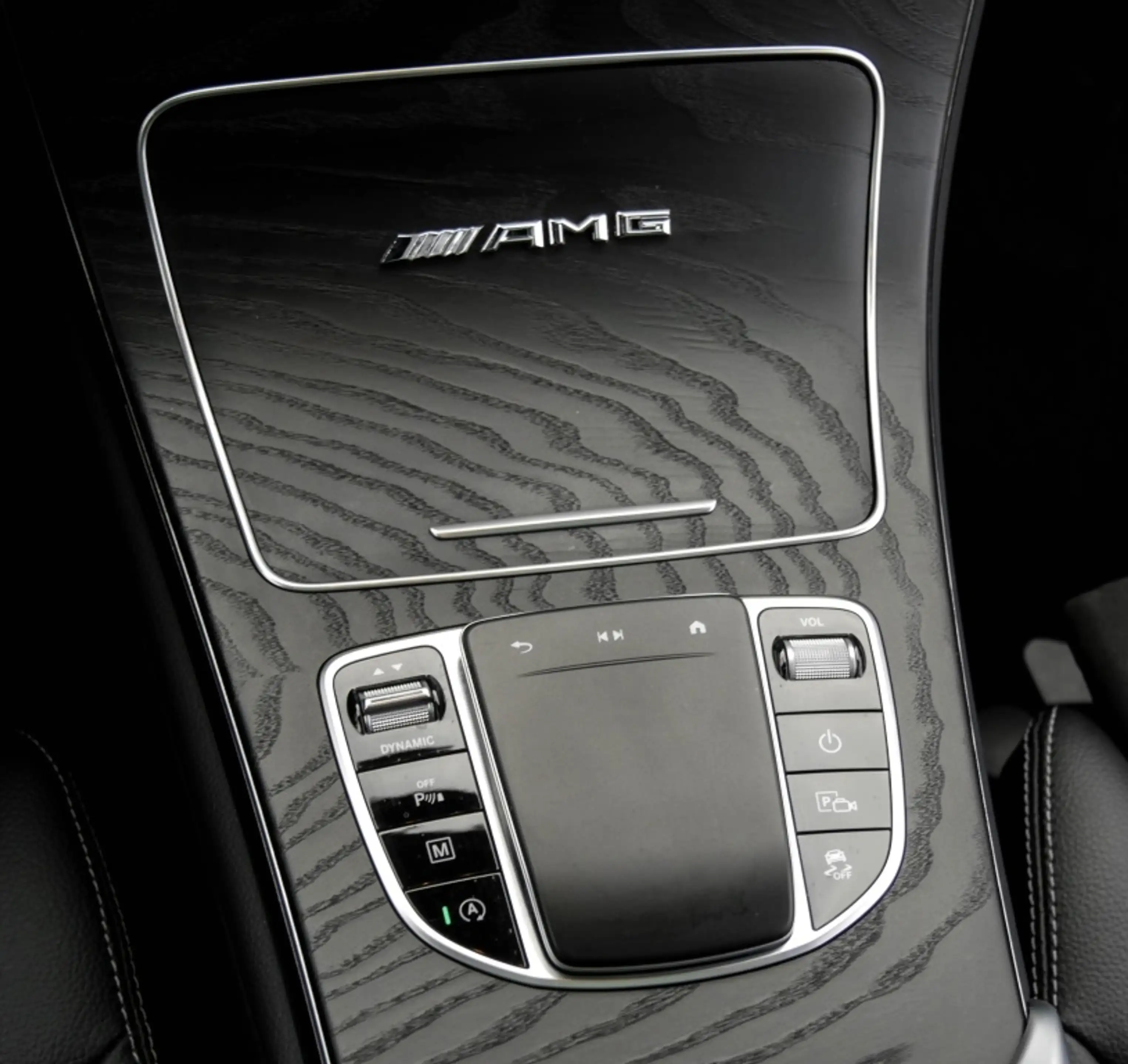 Mercedes-Benz GLC 200 4M AMG-Sport/Pano/AHK/Night/Distr/Totw — photo 12