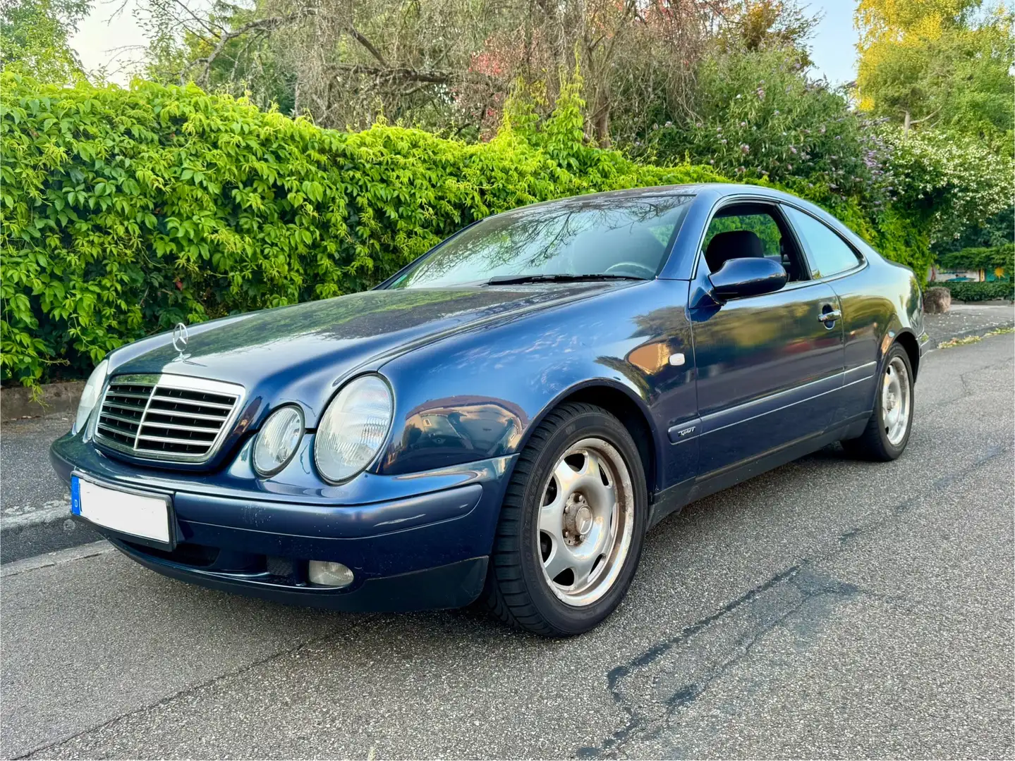Mercedes-Benz CLK 200 Coupe Sport - 1