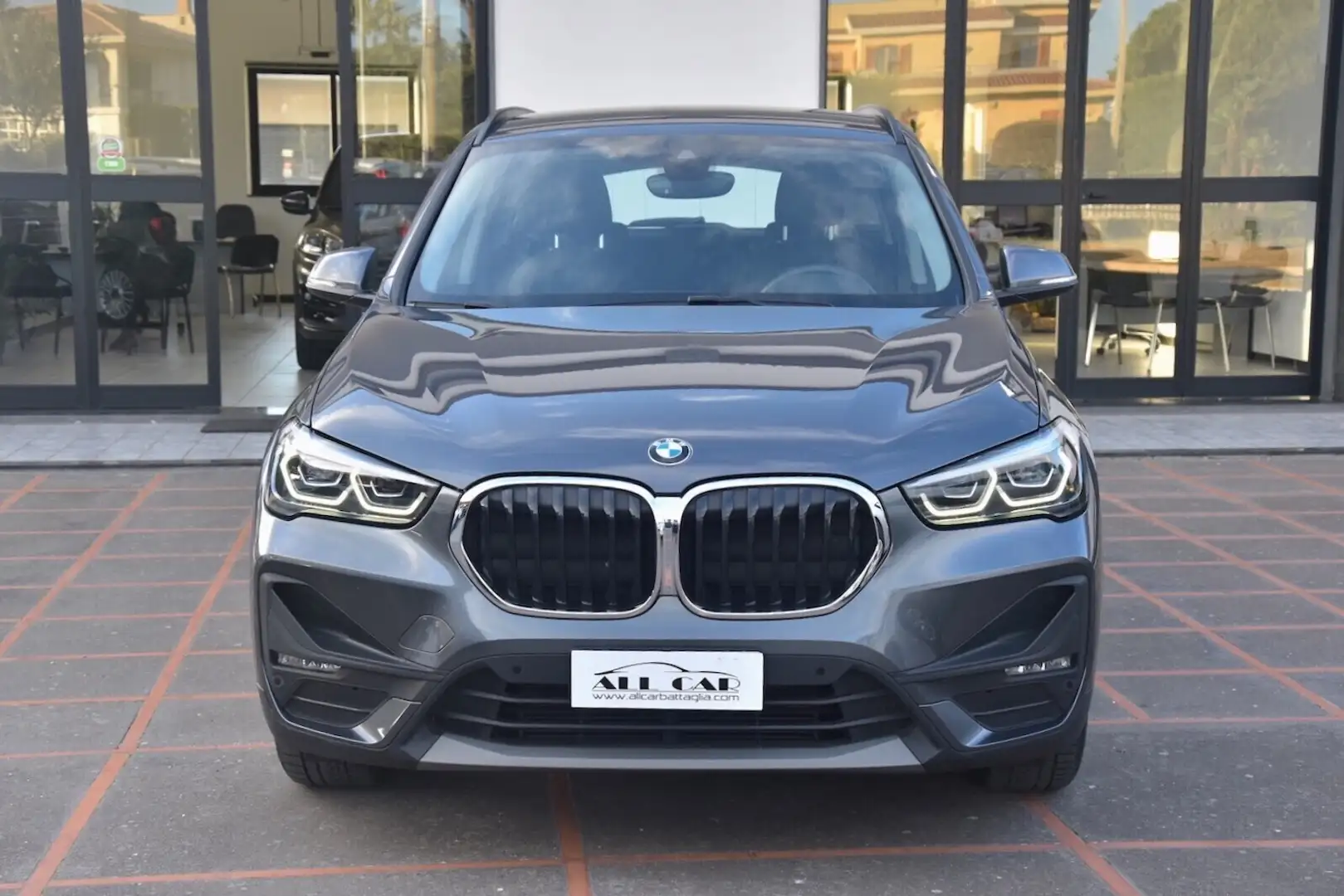 BMW X1 X1 sDrive18d Business Advantage Grigio - 2