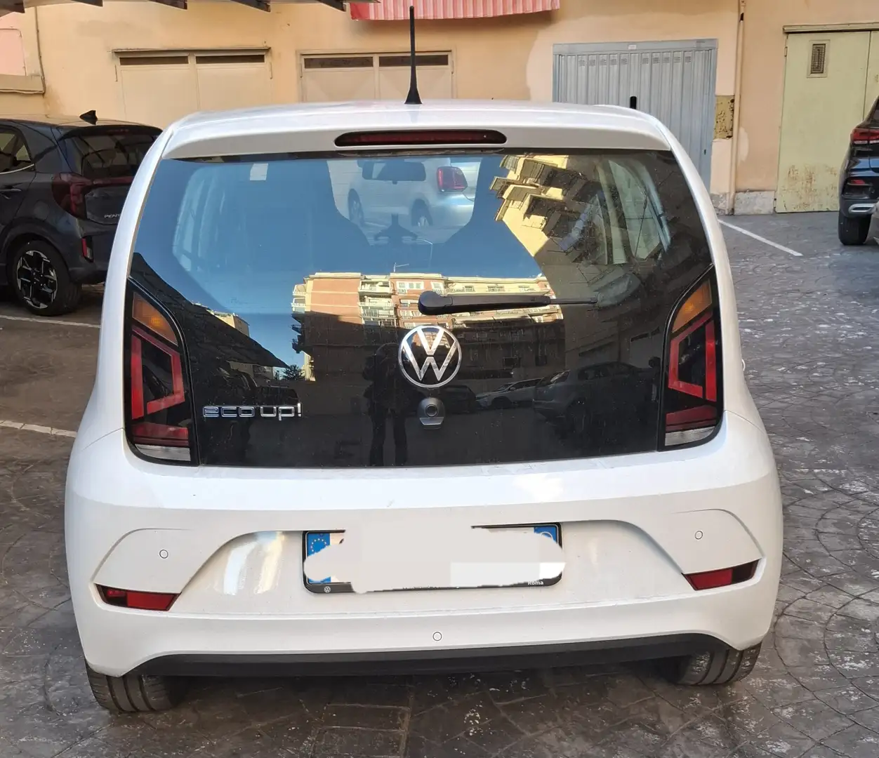 Volkswagen e-up! - 2