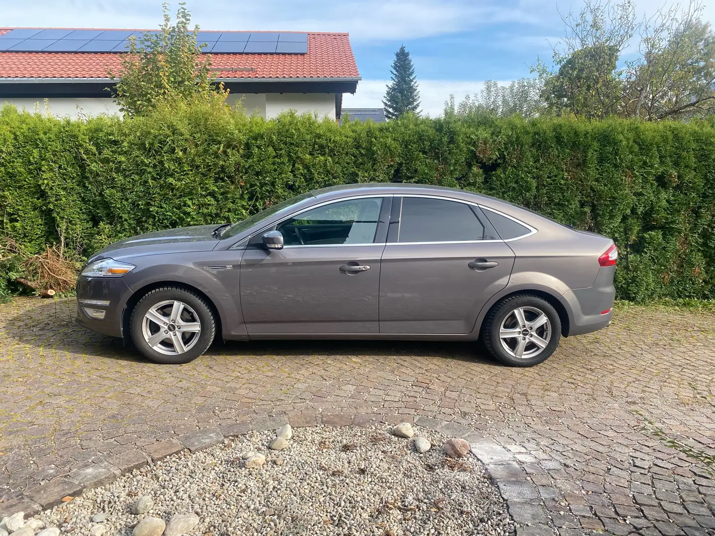 Ford Mondeo Titanium mit Garantie Bronze - 2