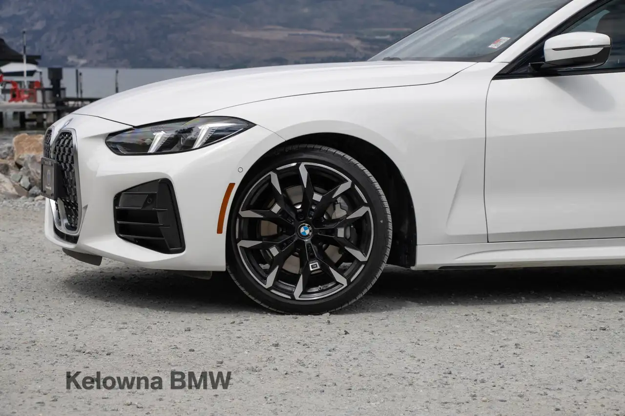 BMW 4 Series снимка BMW 4 Series
