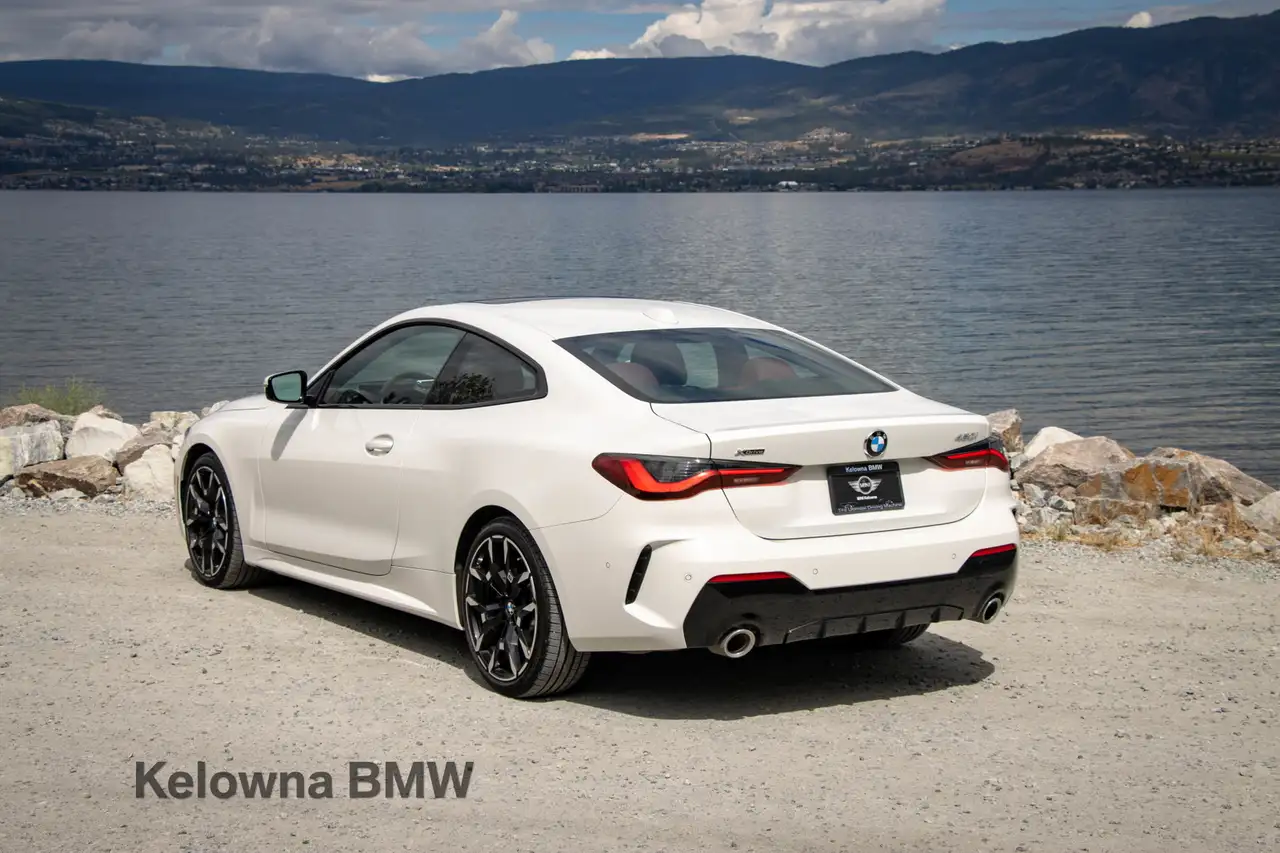 BMW 4 Series снимка BMW 4 Series
