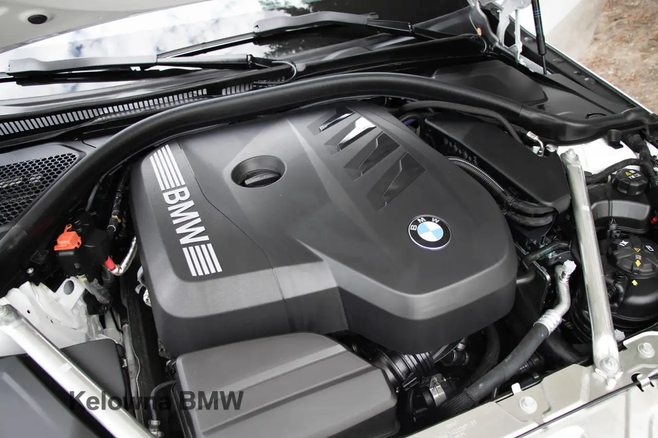 BMW 4 Series снимка BMW 4 Series