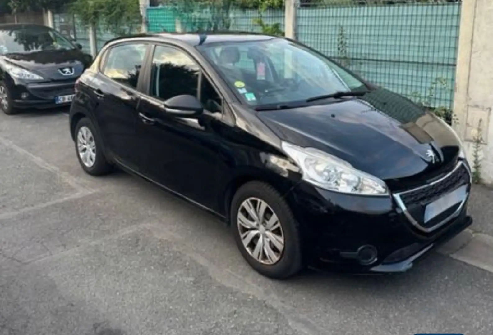 Peugeot 208 1.4 HDi 68ch BVM5 Access Noir - 1