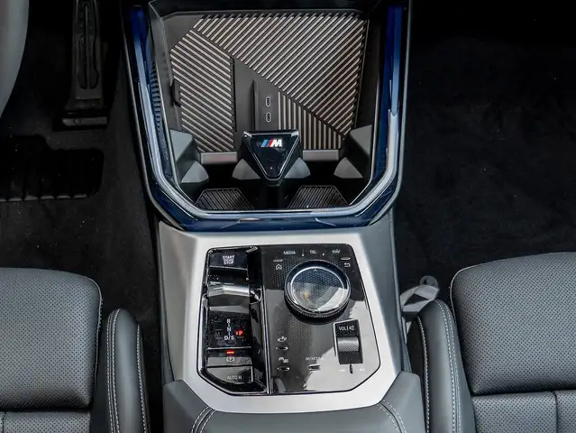 BMW X3 view 7