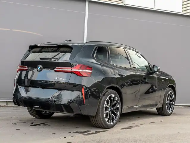 BMW X3 view 2