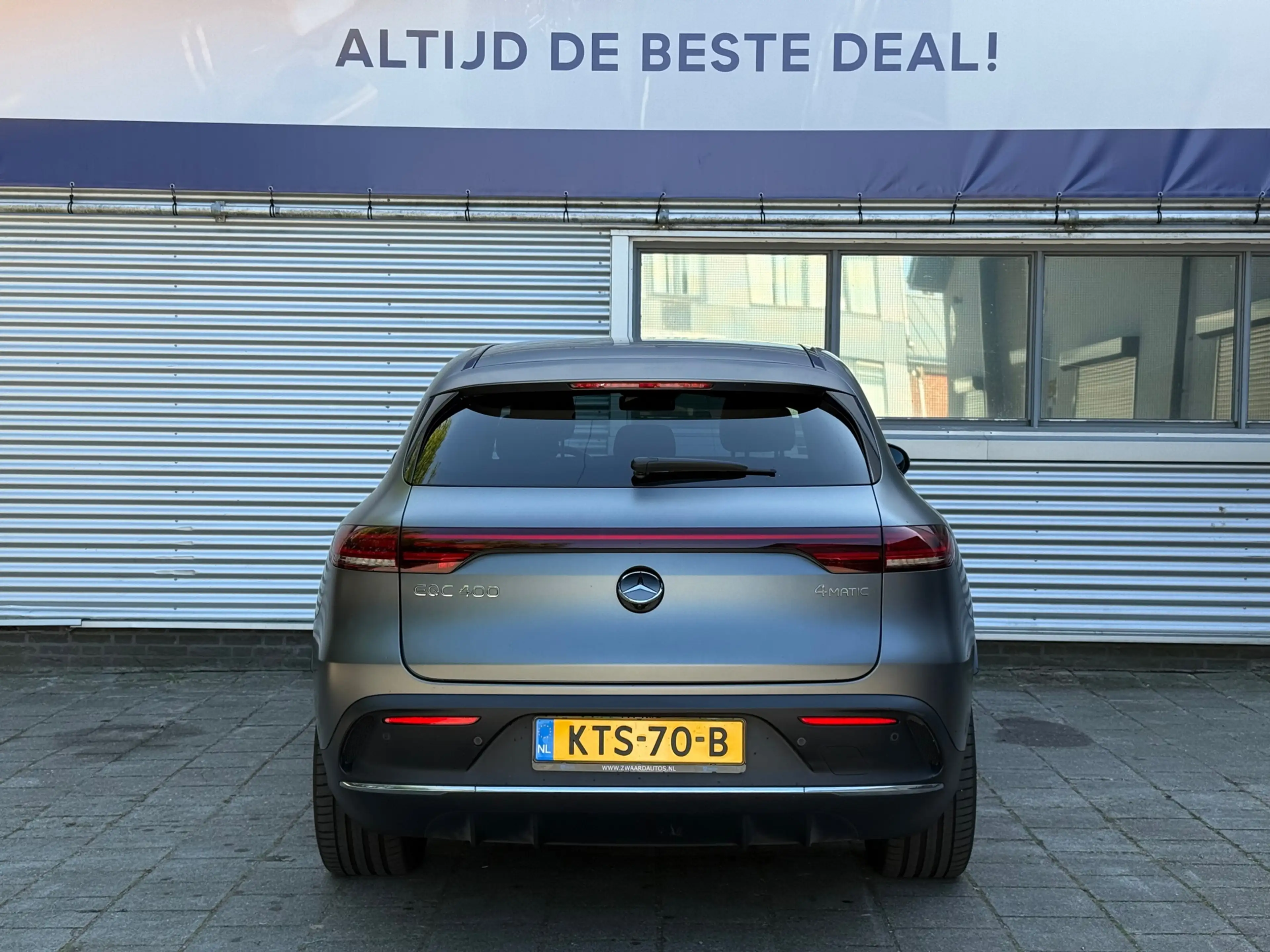 Mercedes-Benz EQC 400 4-Matic AMG 300KW l Pano l Headup l 360 Camera l B — photo 16