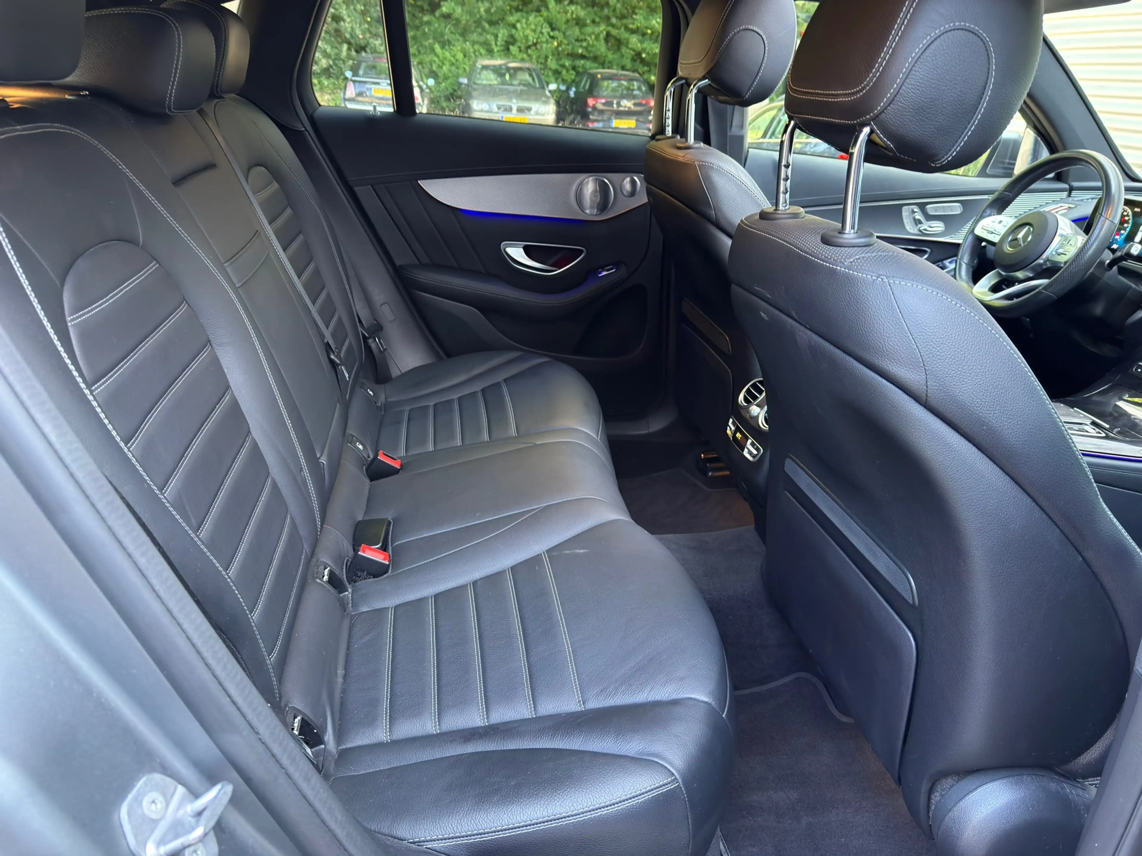 Mercedes-Benz EQC 400 4-Matic AMG 300KW l Pano l Headup l 360 Camera l B — photo 11