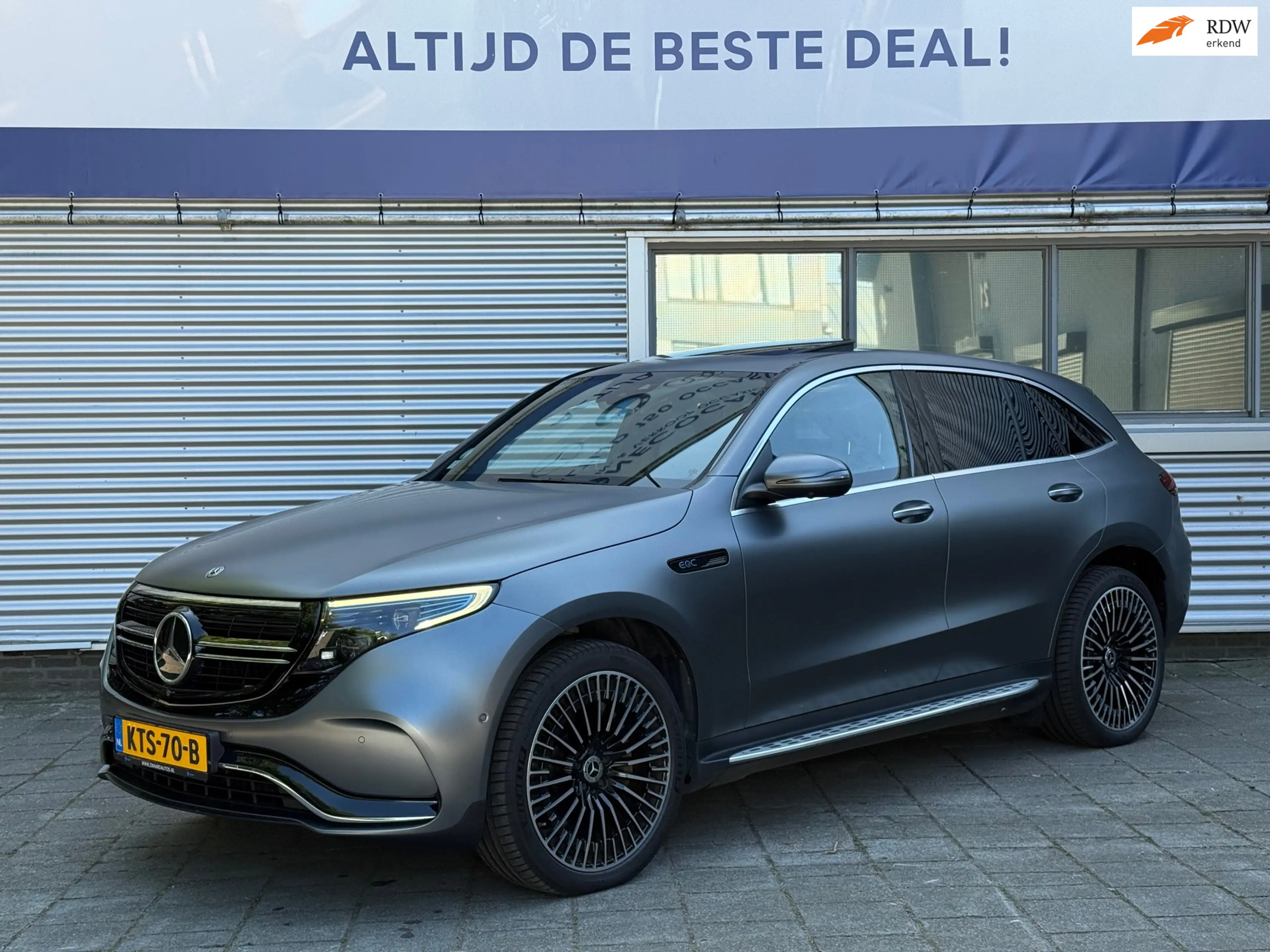 Mercedes-Benz EQC 400 4-Matic AMG 300KW l Pano l Headup l 360 Camera l B