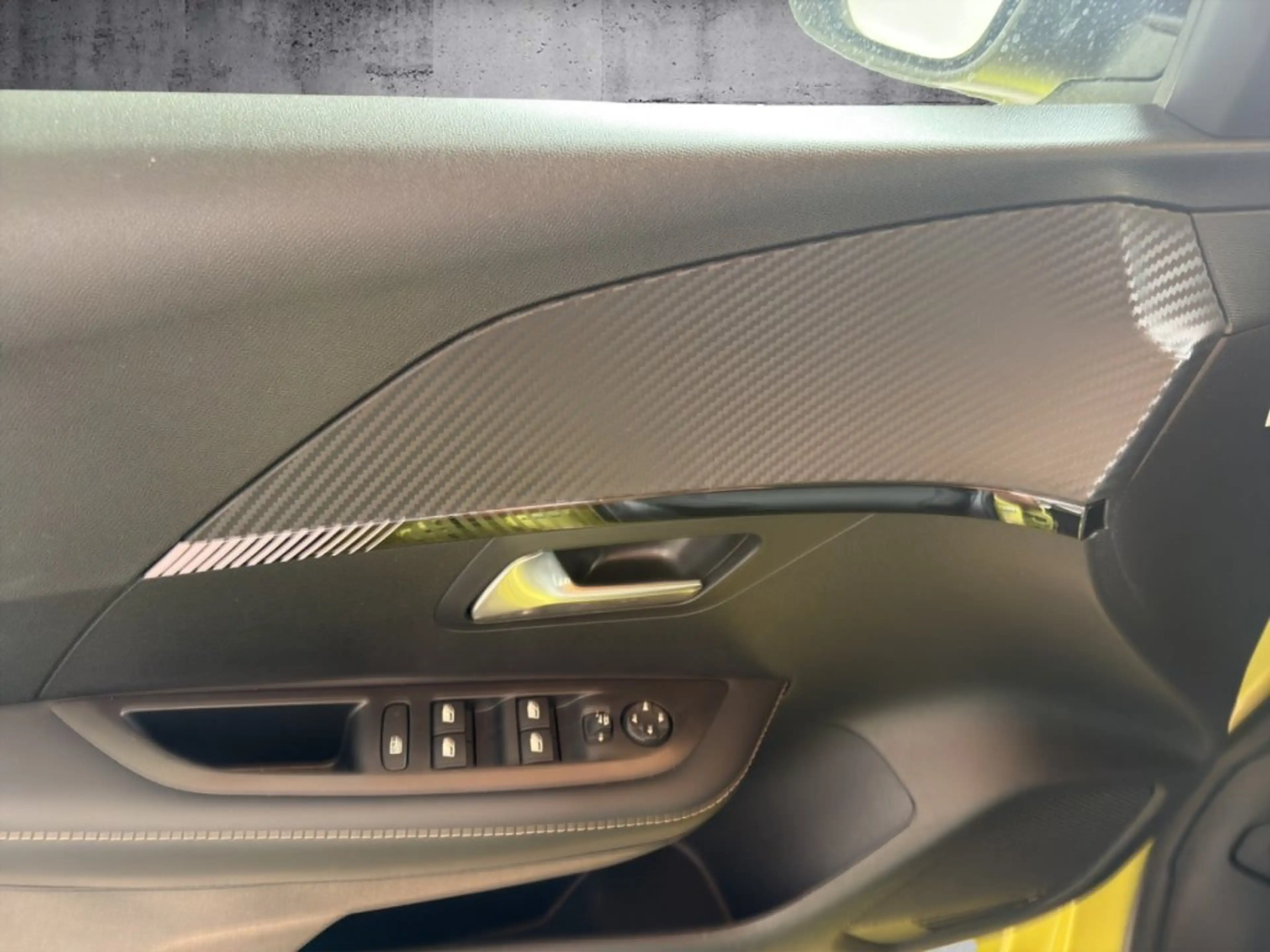 Peugeot 208 ALLURE Hybrid 110 e-DCS6 — photo 8