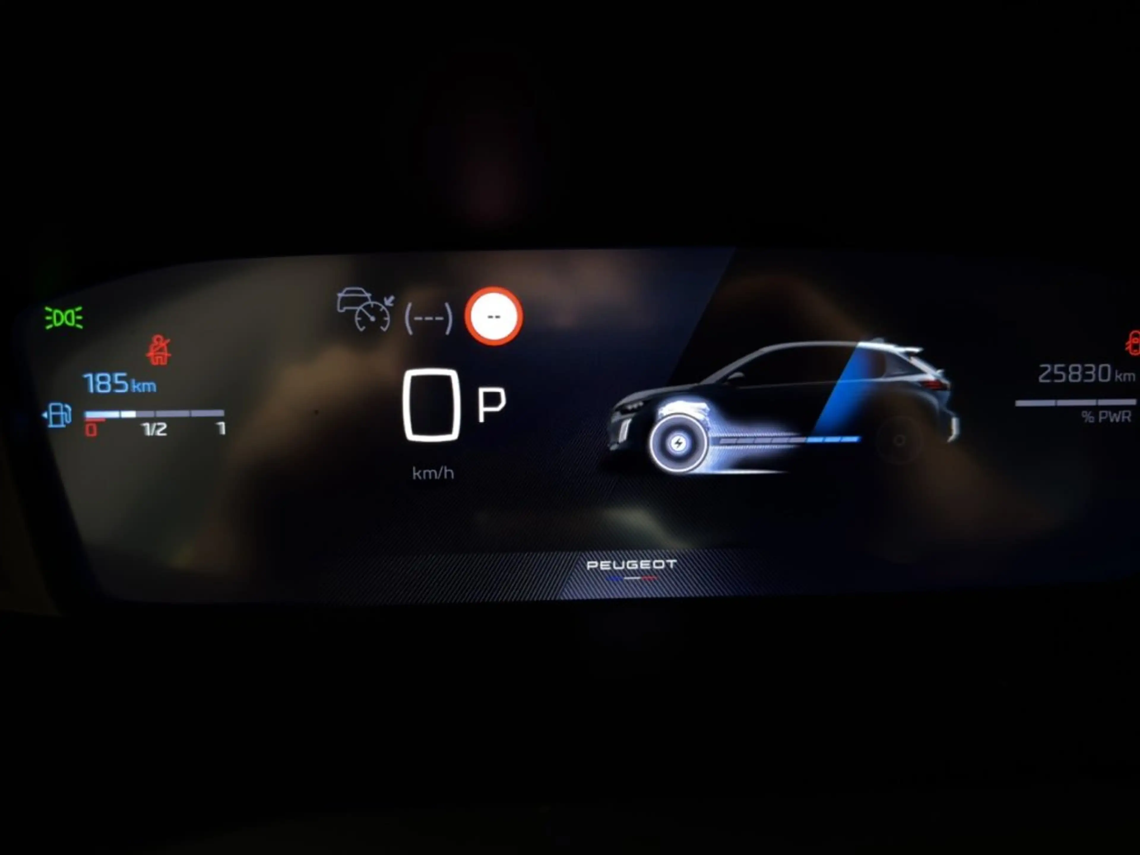 Peugeot 208 ALLURE Hybrid 110 e-DCS6 — photo 13