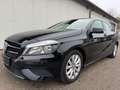 Mercedes-Benz A 180 d BlueEfficiency *1.HAND*SHZ*AHK*KLIMA* Noir - thumbnail 4