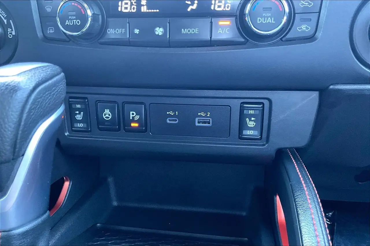 Nissan Frontier снимка Nissan Frontier