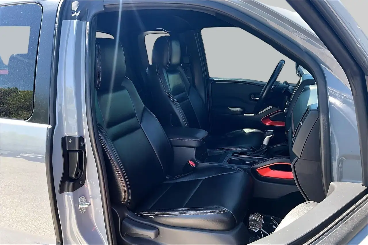 Nissan Frontier снимка Nissan Frontier