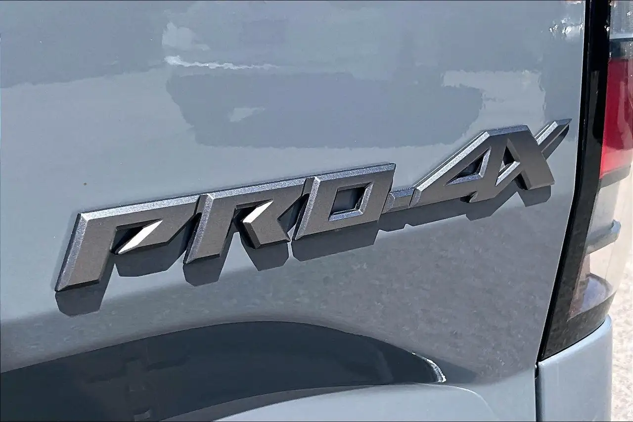 Nissan Frontier снимка Nissan Frontier