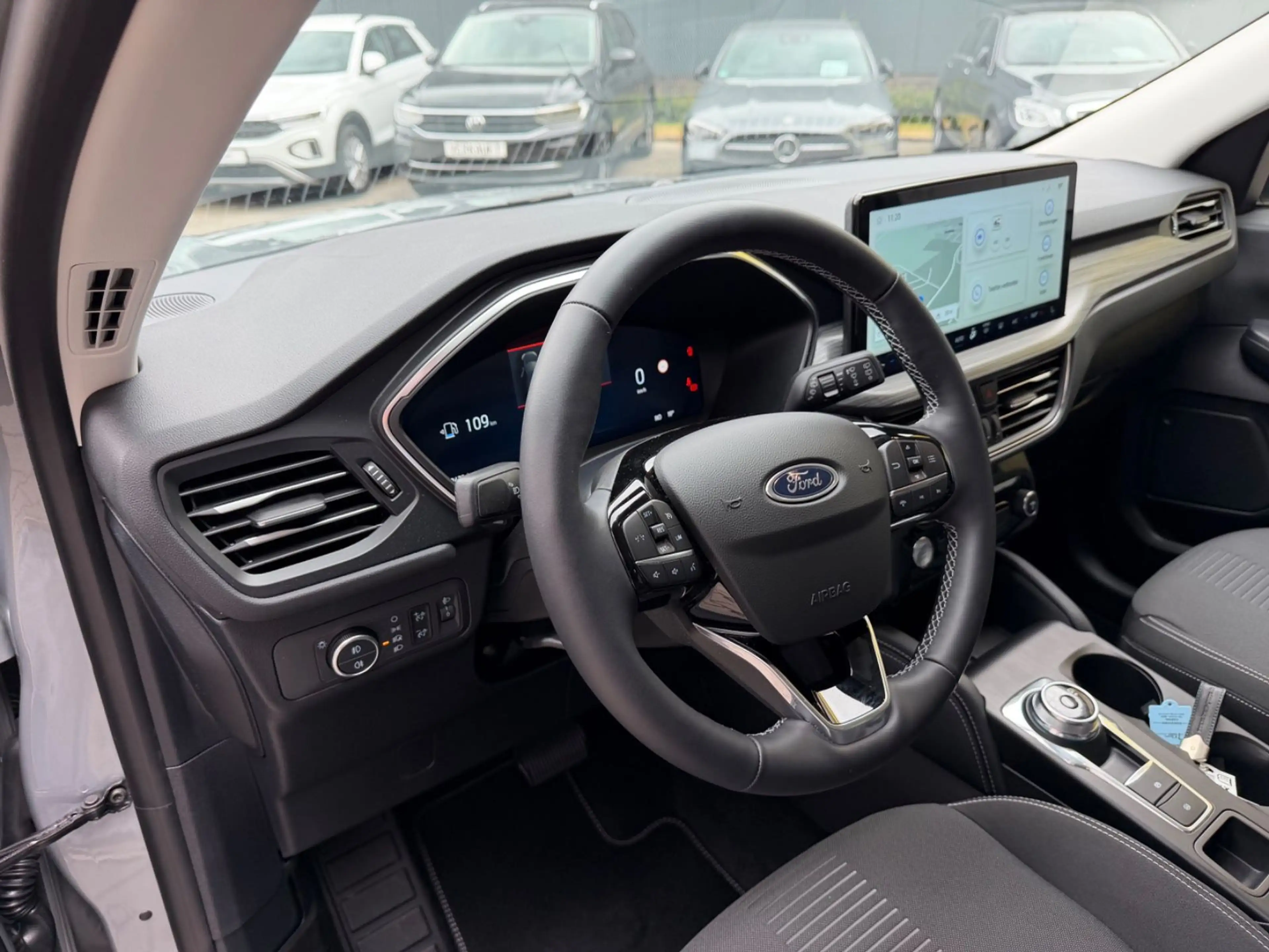 Ford Kuga Hybrid Active/SPURH*/TEMPOMAT/KEYLESS/NAVI — photo 13