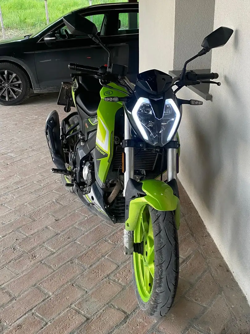 Keeway RKF 125 naked - 1
