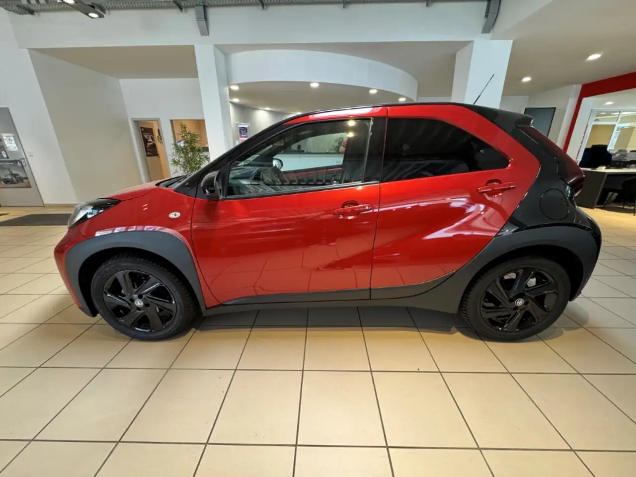 Toyota Aygo X Teamplayer / CarPlay & Android Auto / Sitzheizung 2