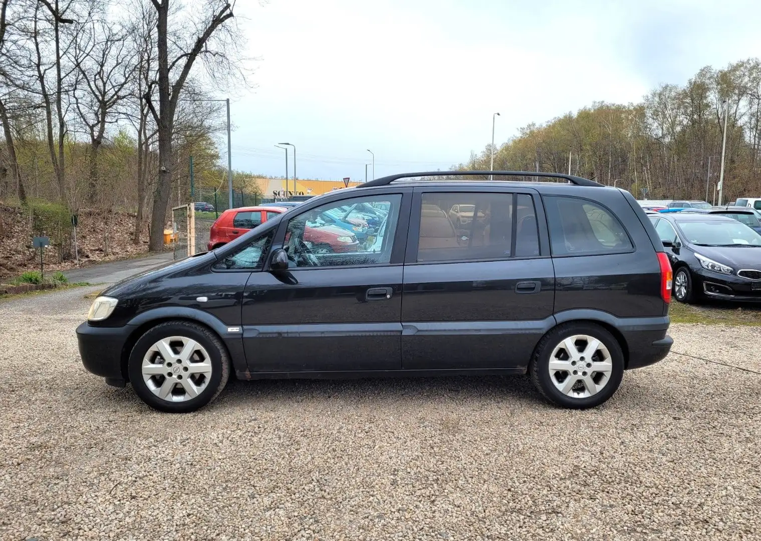 Opel Zafira A Elegance 1.6 EU 4*7 Sitze*SR/WR+LMF*AHK Noir - 2