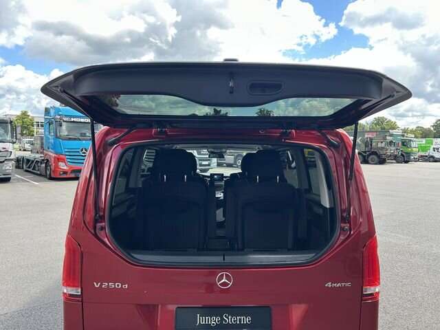 Mercedes-Benz V 250