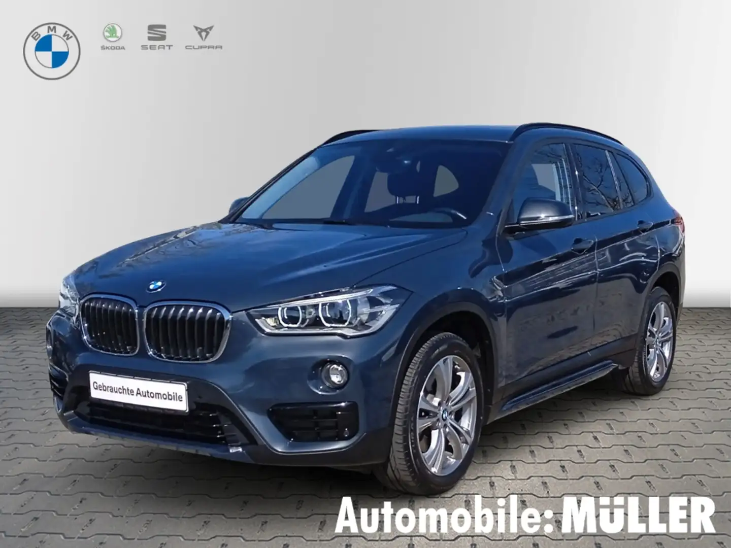 BMW X1 sDrive20d Sport Line*AHK*HeadUpDisplay*LED*Tempoma Grijs - 1