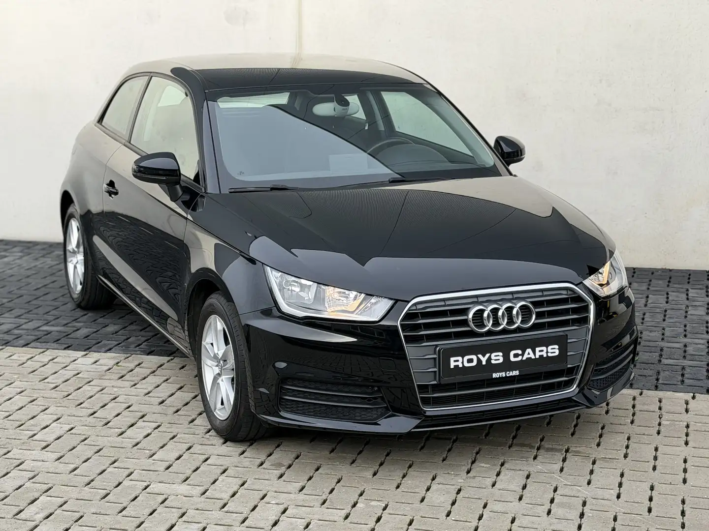 Audi A1 A1 1.0 TFSI ultra Zwart - 1