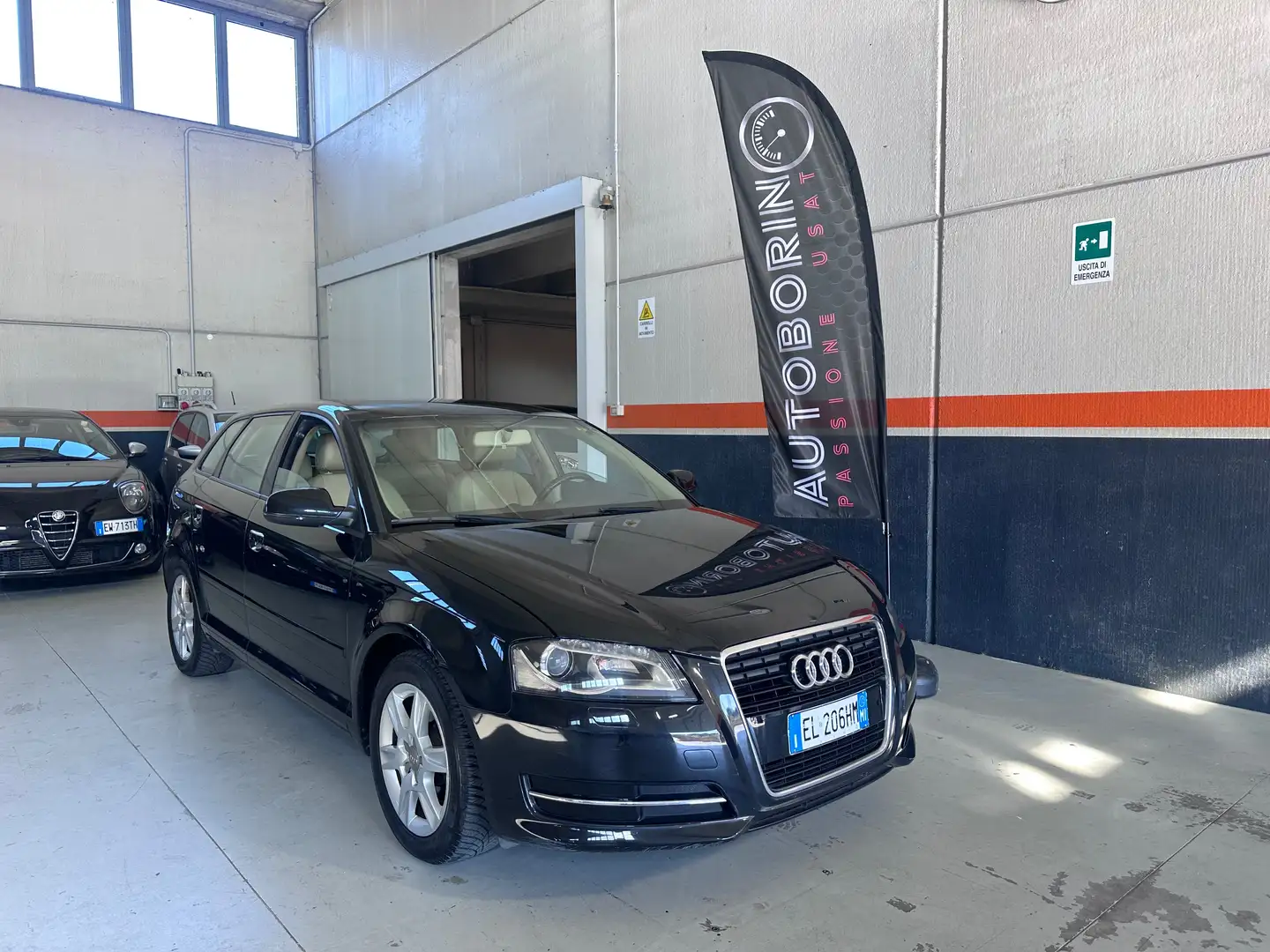 Audi A3 A3 II 2012 Sportback 1.6 tdi Young Edition 90cv Negro - 1