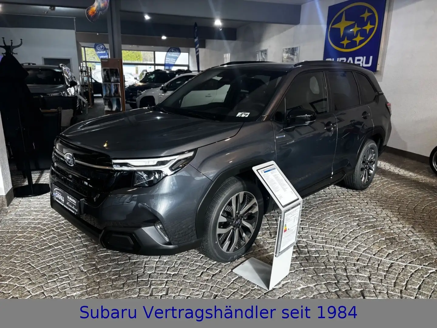 Subaru Forester 2.0 ie 100kW AWD Platinum Gris - 1