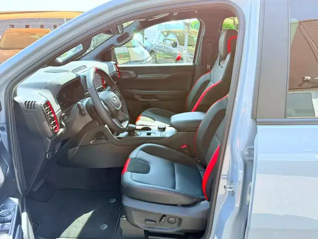 Ford Ranger view 8