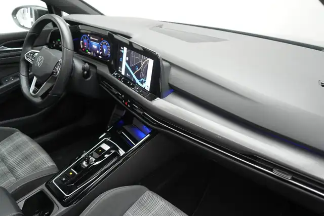 Volkswagen Golf view 8