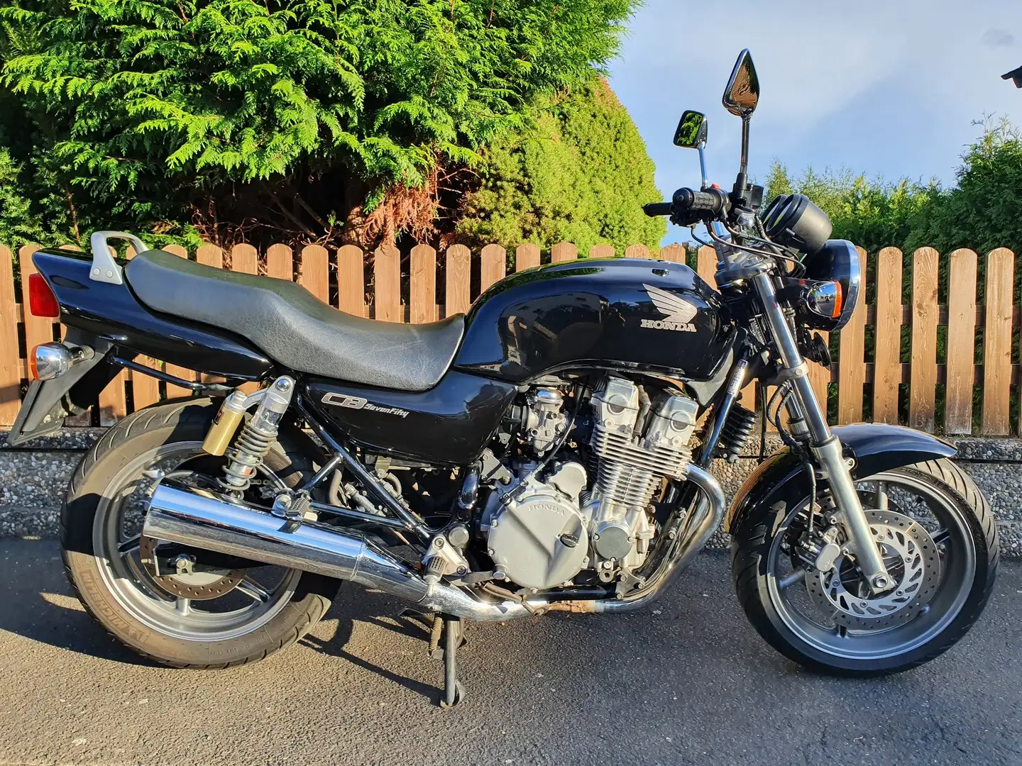 Honda CB 750 RC 42 Sevenfifty Schwarz - 1