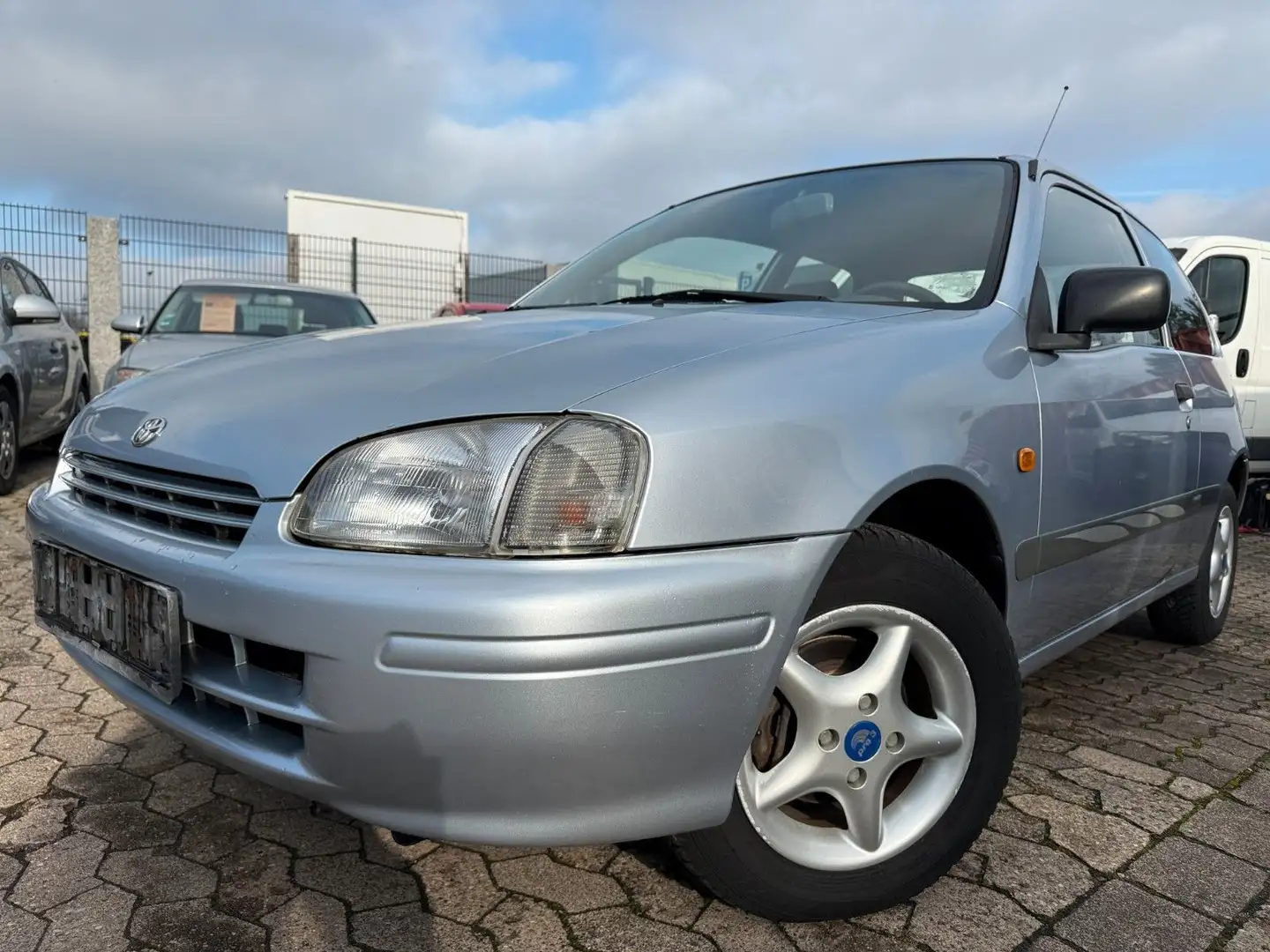 Toyota Starlet 1.3 J Klimaanlage,1-Hand Blau - 1