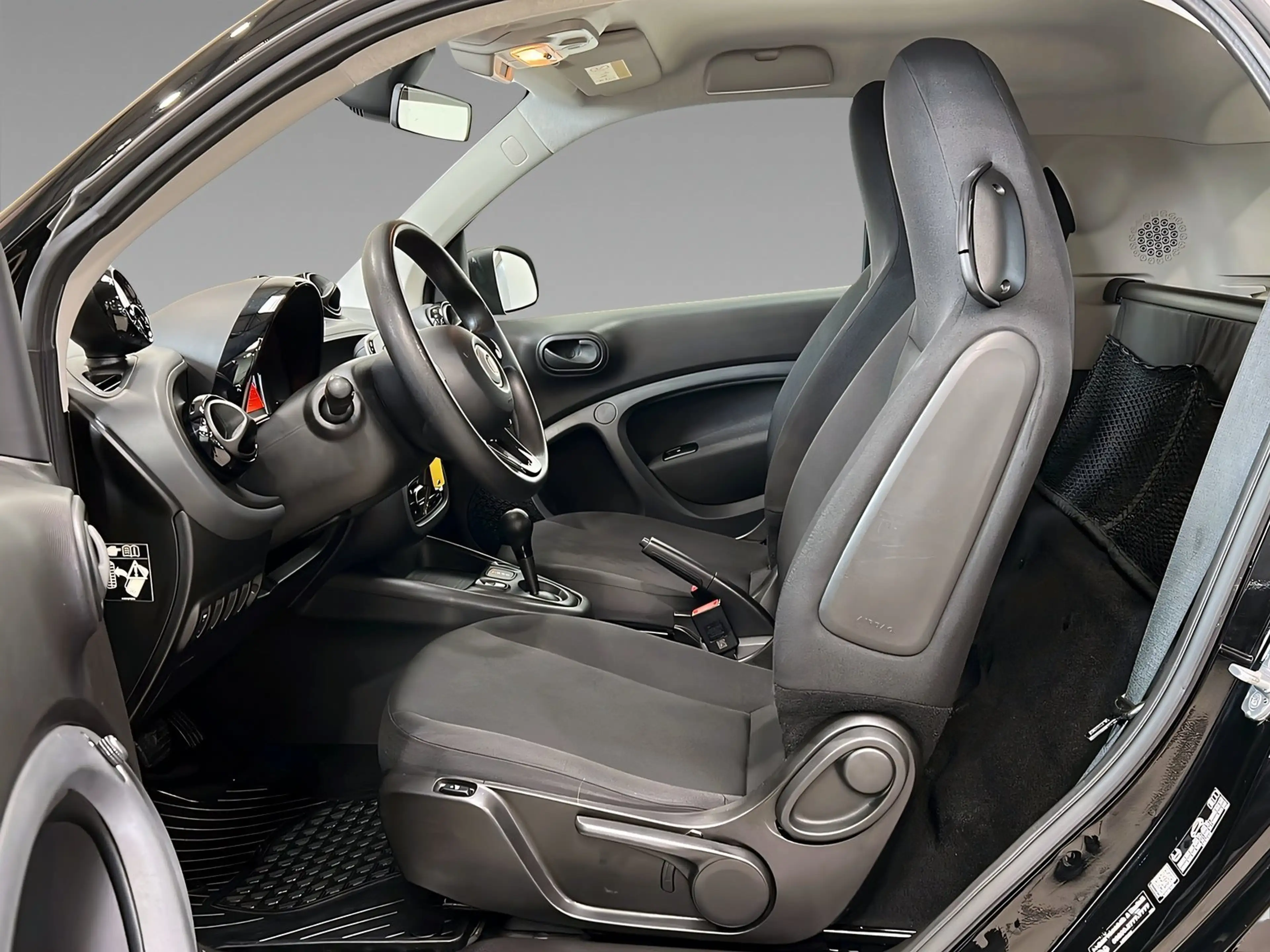 smart forTwo EQ fortwo Cool&Audio+Ladekabel+Tempomat+SHz+DAB — photo 9