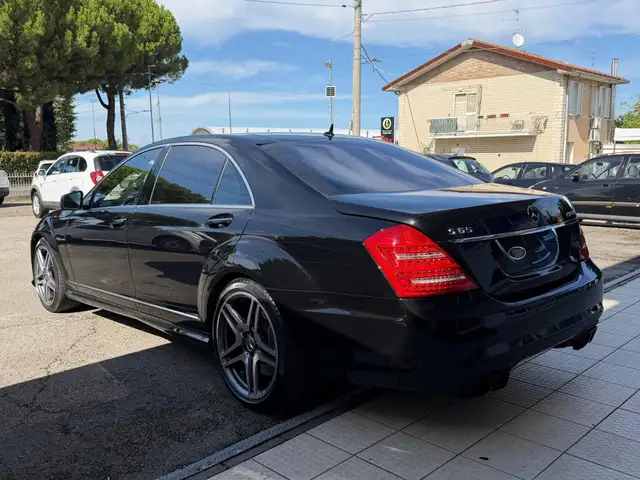 Mercedes-Benz S-Class view 5