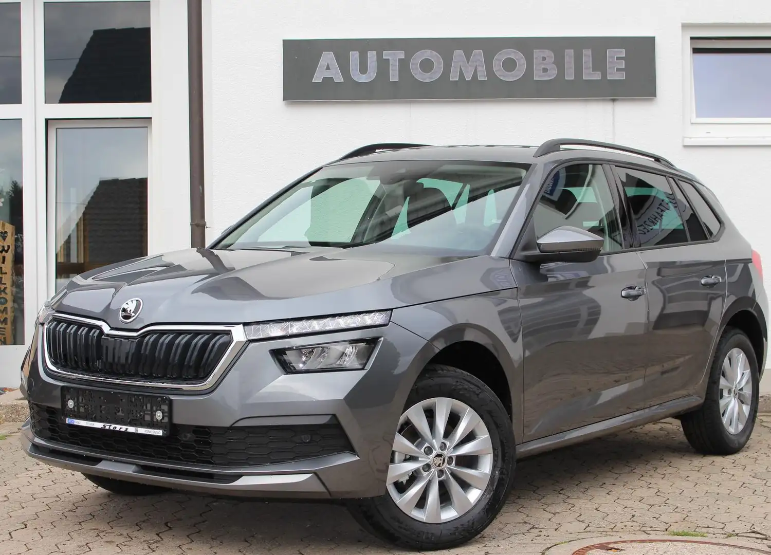Skoda Kamiq Ambition 1,0 TSI DSG LED SHZ PDC KAM ACC Grau - 1