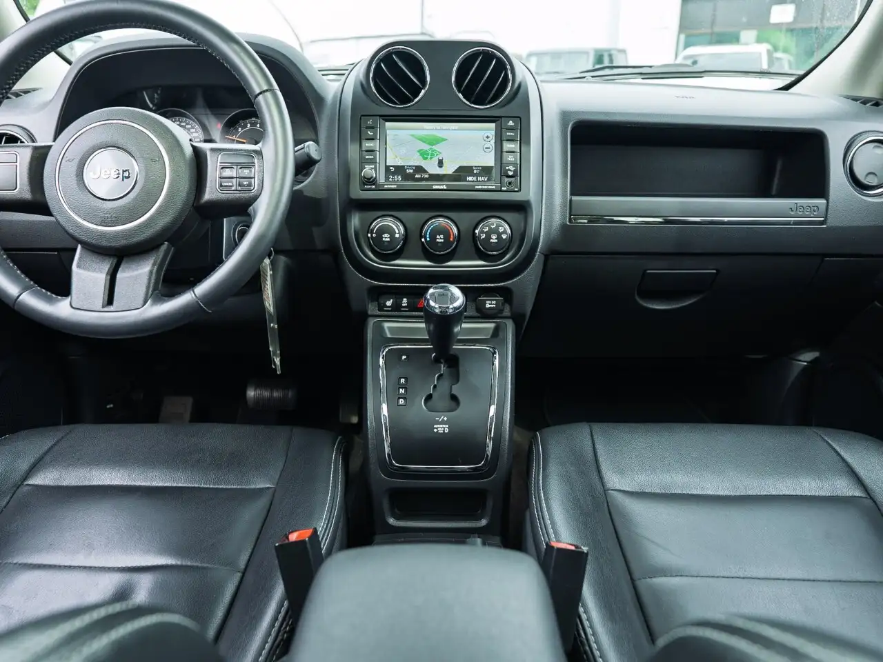 Jeep Patriot снимка Jeep Patriot