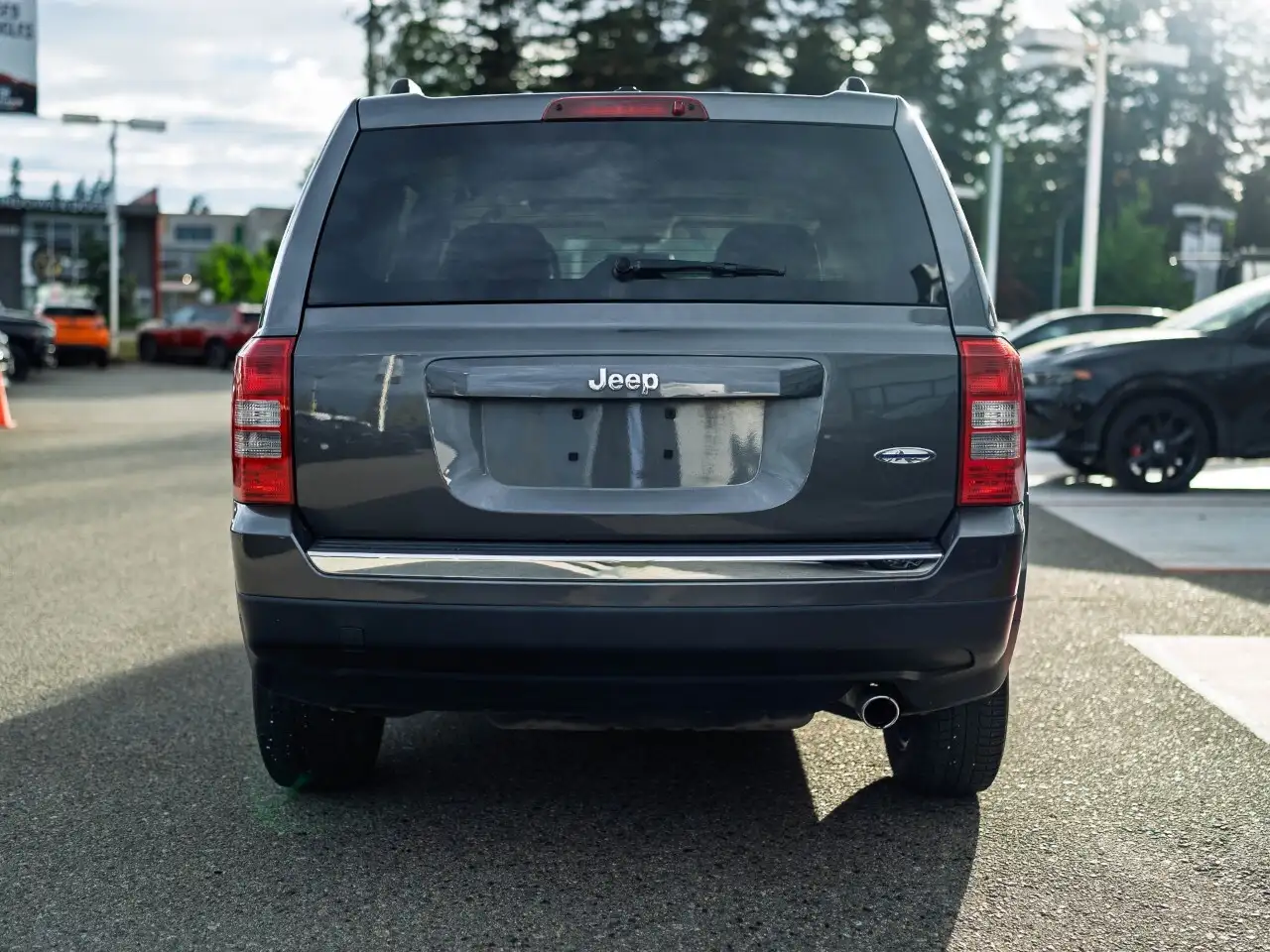 Jeep Patriot снимка Jeep Patriot