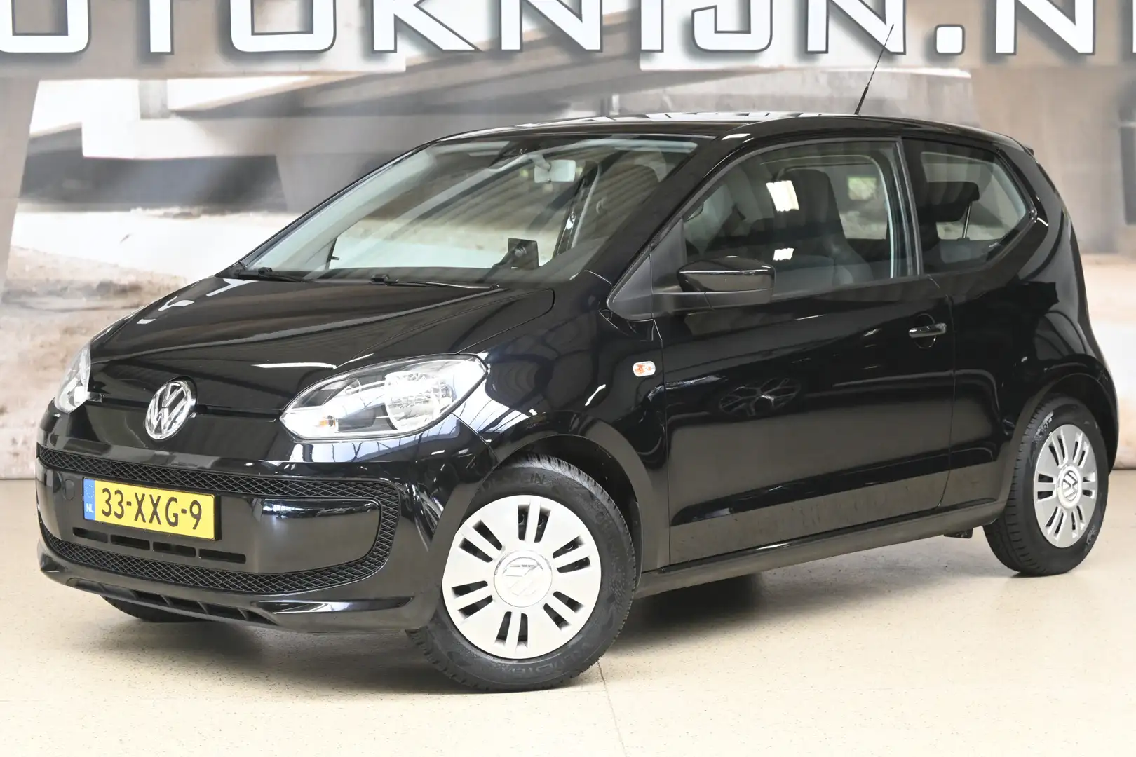 Volkswagen up! 1.0 60pk Move Up! BlueMotion | NL-auto | Aircondit Zwart - 2