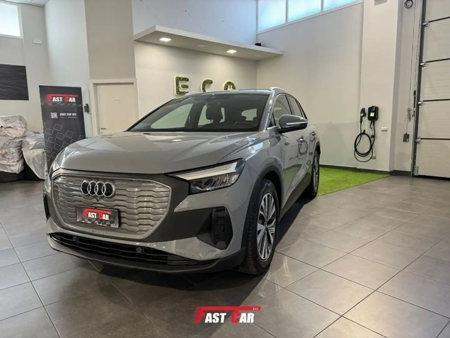 Audi Q4 e-tron Q4 SPB 35 e-tron Business Gri - 1