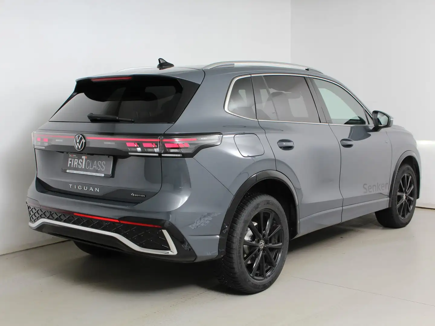 Volkswagen Tiguan R-Line TDI 4MOTION DSG Grau - 2