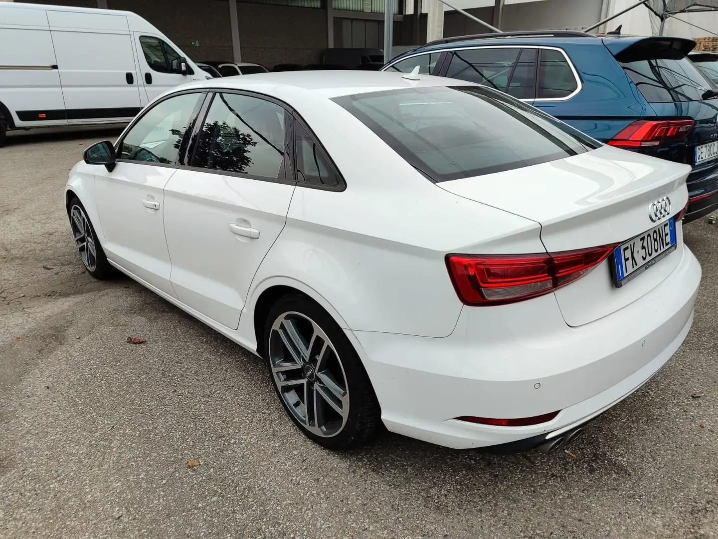 Audi A3 A3 III 2016 Sedan 2.0 tdi Sport 150cv Bianco - 2