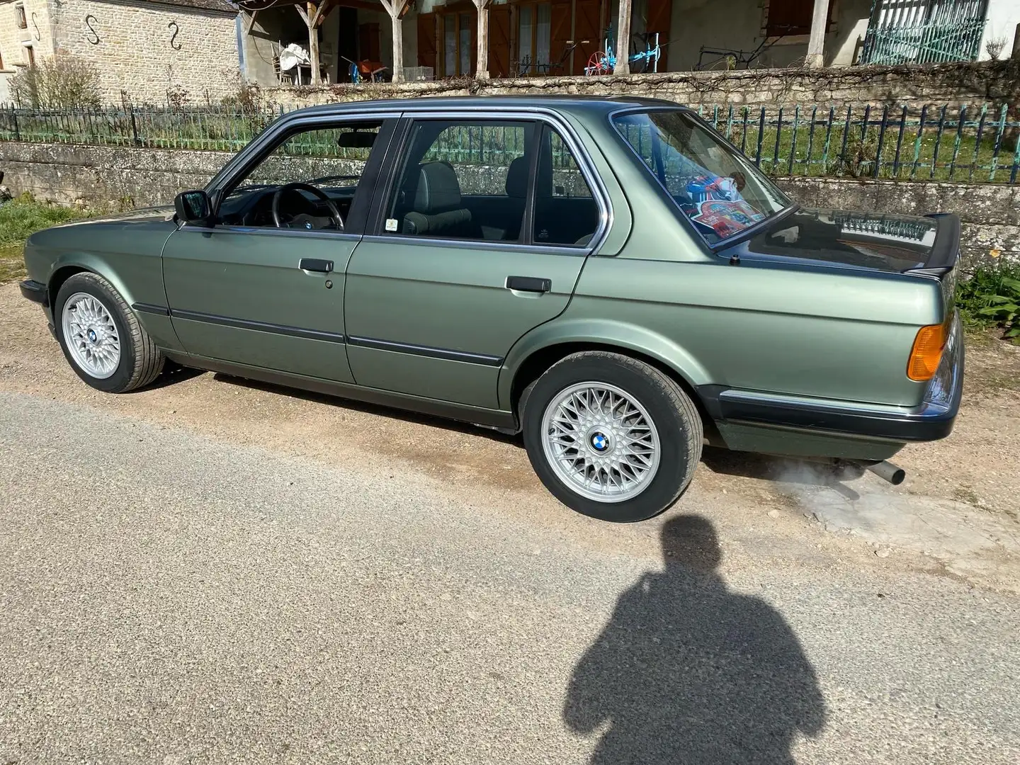 BMW 320 E Vert - 1