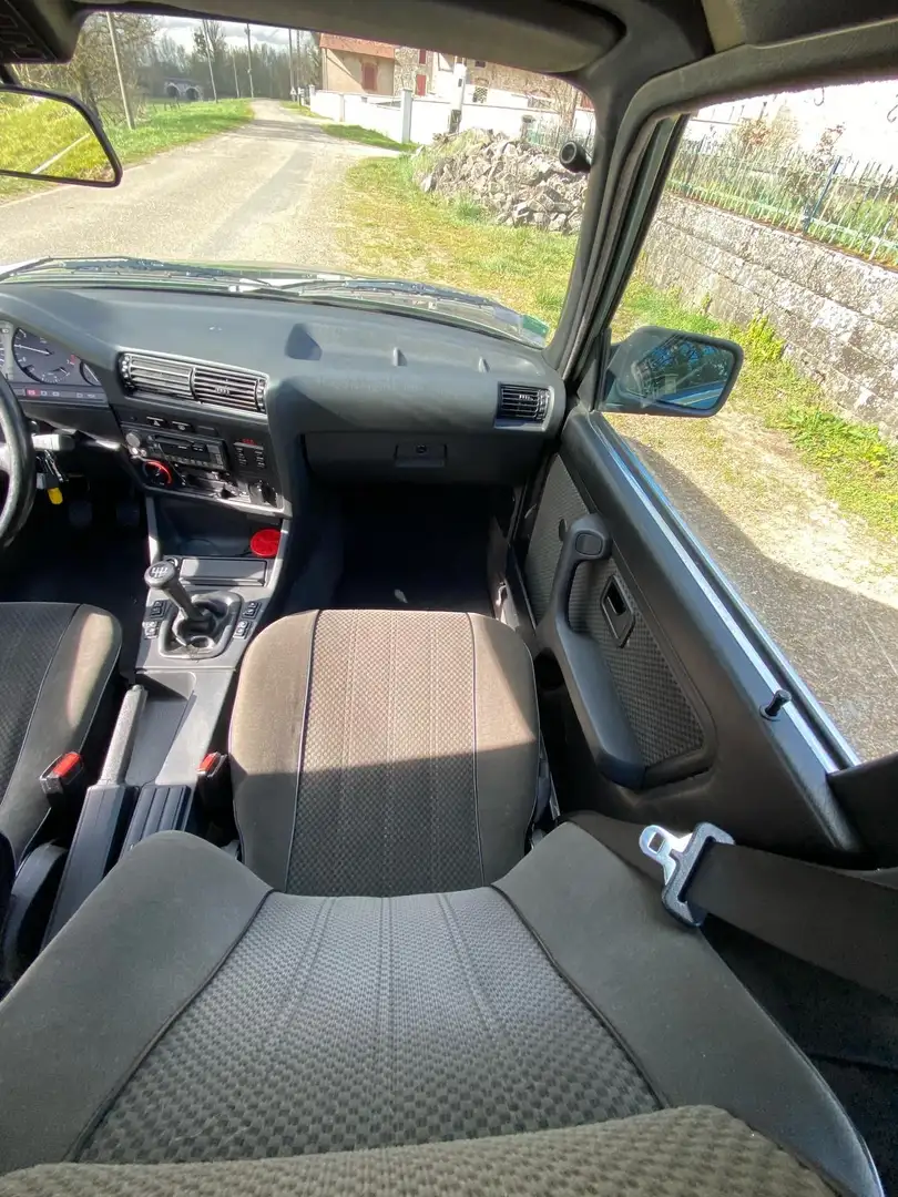 BMW 320 E Vert - 2