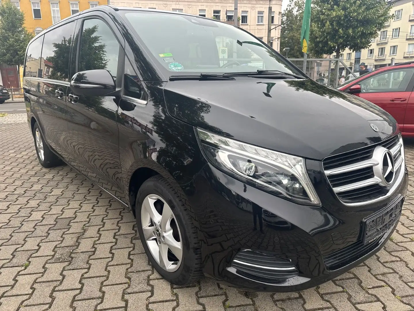 Mercedes-Benz V 250 Avantgarde Lang / STANDHEIZUNG / AHK / LED Schwarz - 1