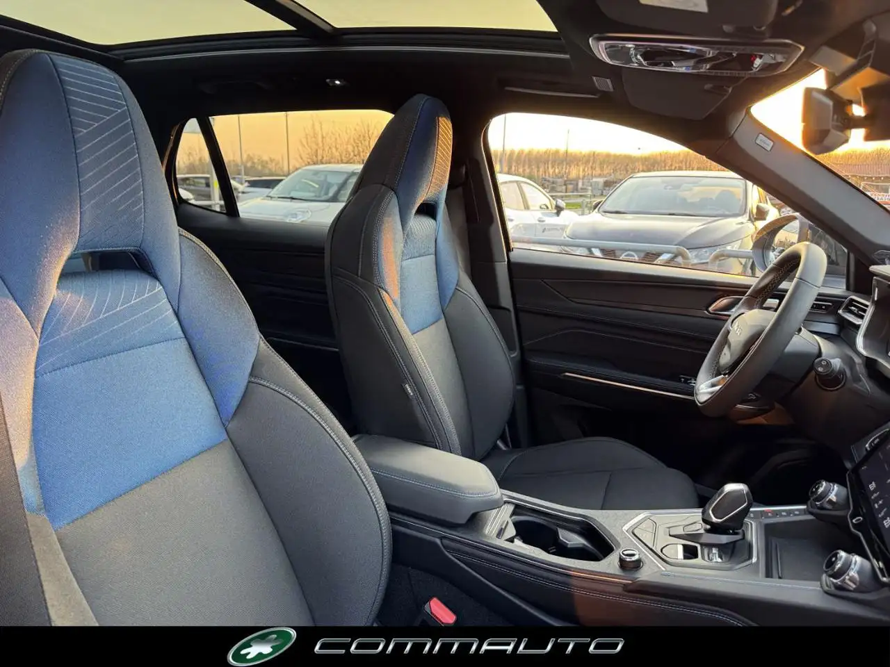 Lynk & Co 01 PHEV 31